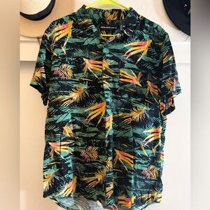 MOLOKAI Black and Green Tropical Leaf Shirt